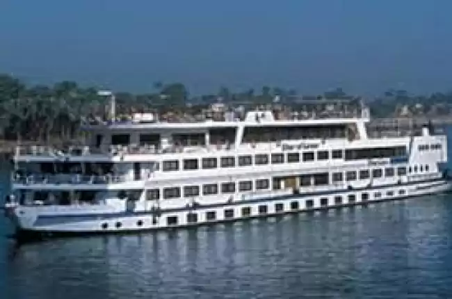el RV Star of Luxor :   