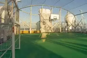 Basketball court (Cancha de Baloncesto)