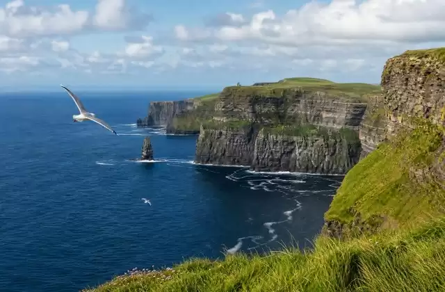 Desde las murallas naturales de los acantilados de Moher